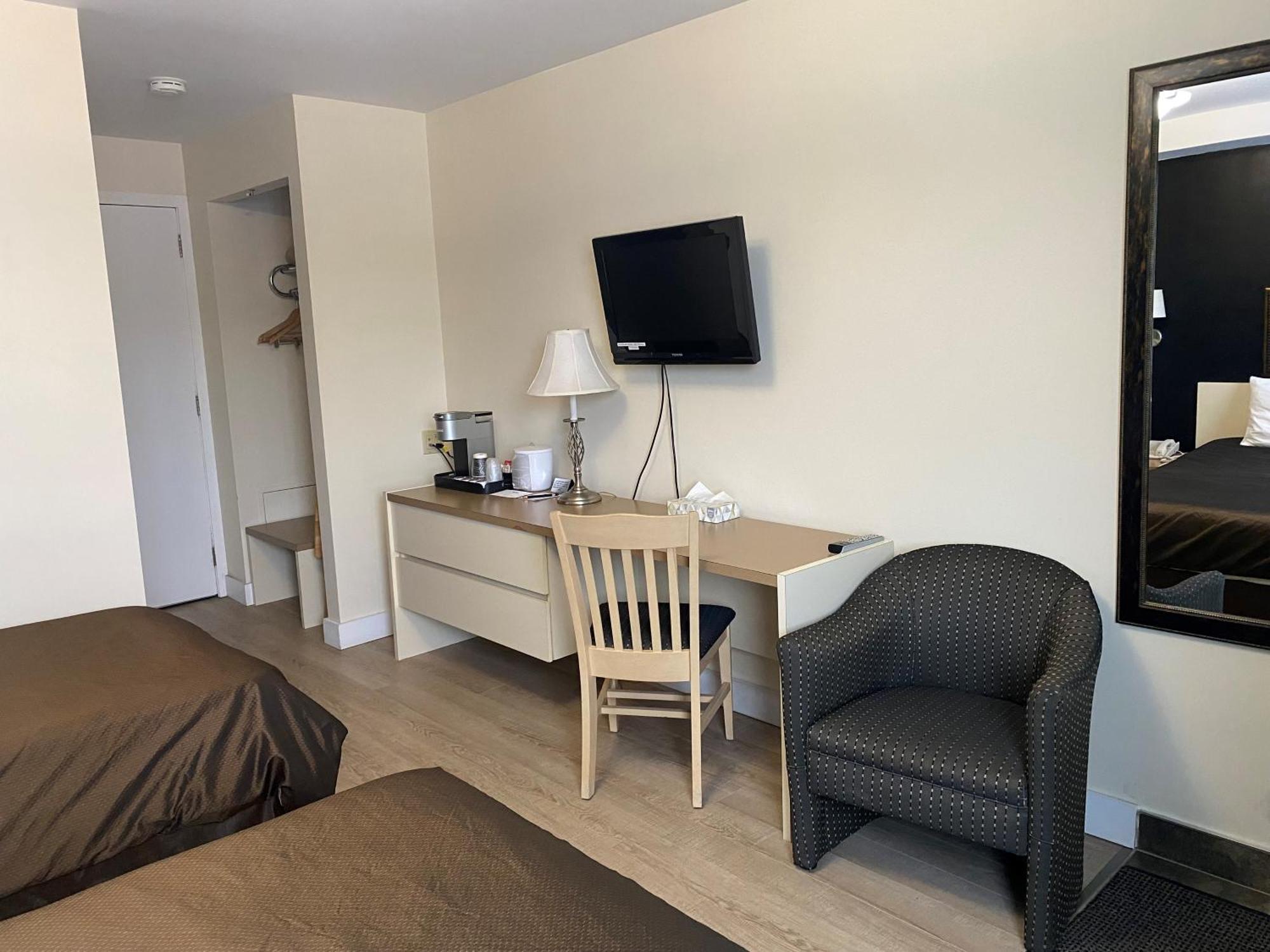 Hotel Centre-Ville Montmagny Eksteriør bilde