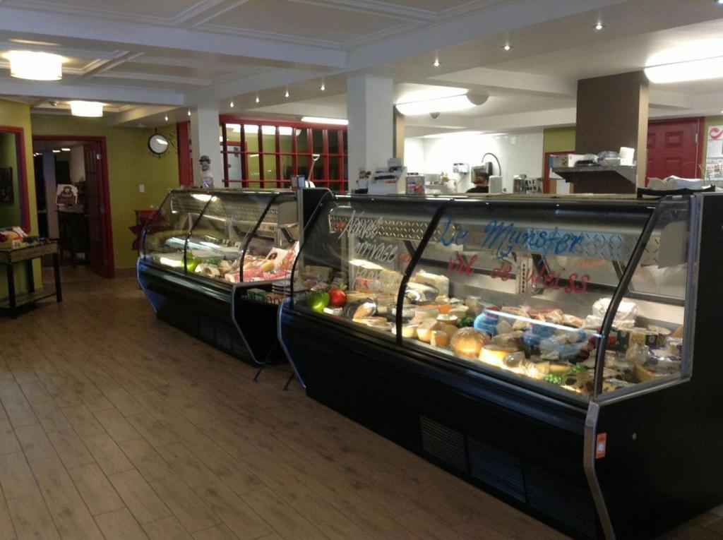 Hotel Centre-Ville Montmagny Eksteriør bilde